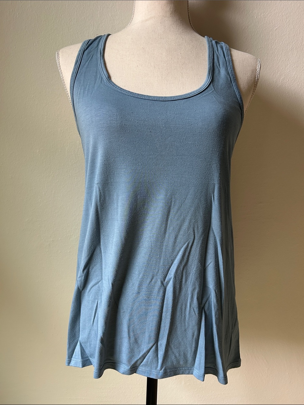 Free Fly medium blue racerback medium women’s tank top shirt